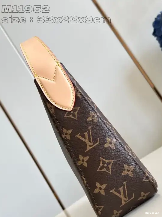 Cheap VUITTON PM-33*22*9CM LOUIS Slouchy 0515